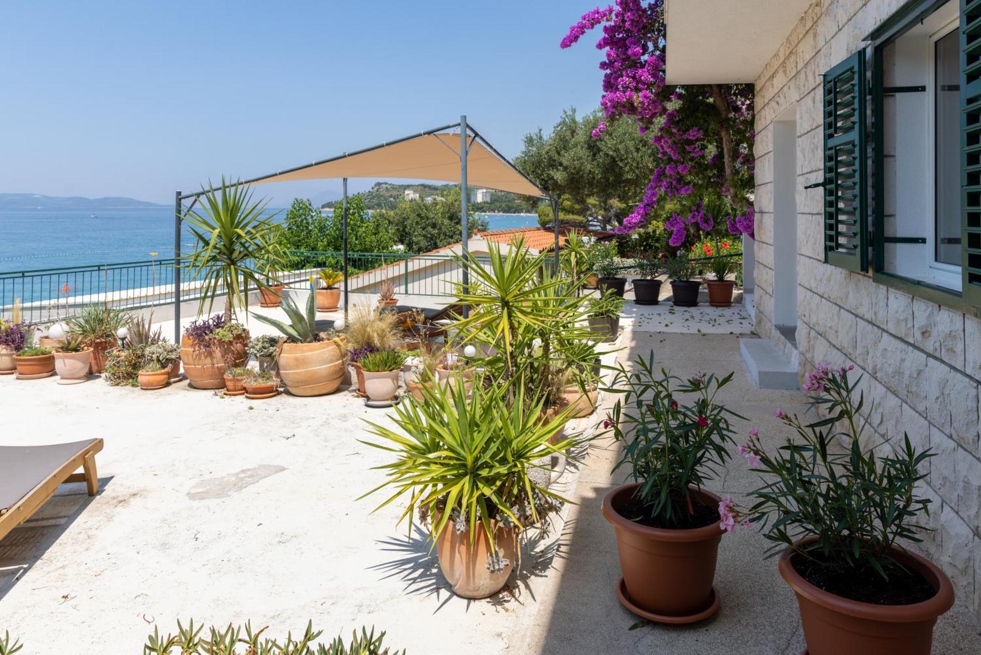 Beachfront Comfort Apartment Nives Tučepi Dış mekan fotoğraf